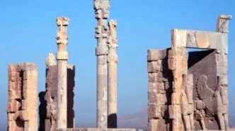 تیراندازی در تخت جمشید
