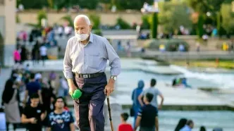 یک فعال صنفی: حقوق بازنشستگان نصف ربع سکه هم نمی‌شود