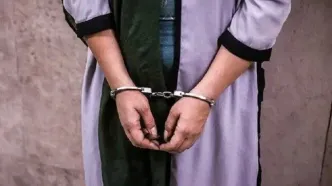 دستگیری دختری که طلاهای مادر را سرقت کرد