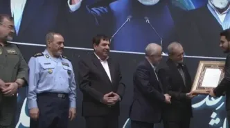 رئیس جمهور از خانواده شهدای خدمت تجلیل کرد