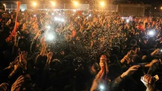 جشن هواداران تراکتور در میدان آزادی تهران
