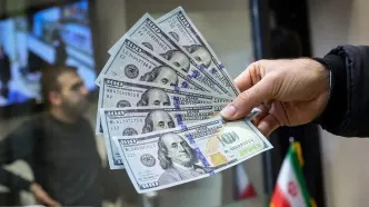 حرکت معکوس قیمت دلار و درهم؛ کاهش قیمت در سایه سیگنال‌های سیاسی/ بازار ارز در فاز انتظار/ پیش‌بینی قیمت دلار امروز ۲۸ اردیبهشت 1404وحید حاتمی