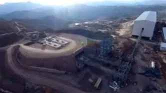 مشکلات ۱۵ساله عبور مرور کارگران معدن مس درآلو به دلیل خرابی جاده/ مسئولان رسیدگی کنند