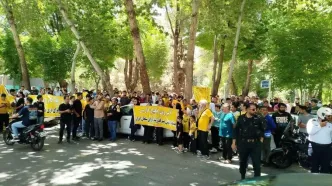 تجمع هواداران سپاهان مقابل استانداری اصفهان