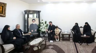 دیدار پزشکیان با خانواده آیت‌الله آل هاشم