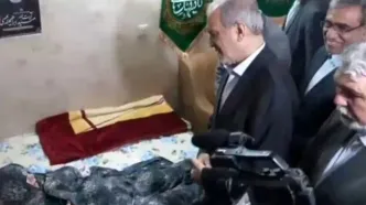 ببینید؛ مادر شهید رئیسی خطاب به پزشکیان: سوار هلی‌کوپتر نشو!