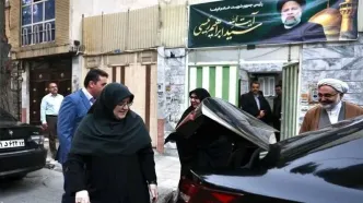 دیدار سخنگوی دولت با مادر شهید جمهور در مشهد