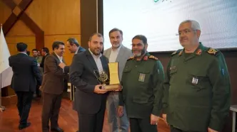 گروه فولاد مبارکه موفق به کسب جایزه نشان ملی اقتصاد مقاومتی کشور شد