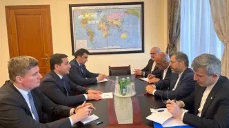 دیدار«خطیب زاده» با دستیار رئیس‌جمهور آذربایجان