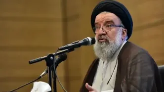 احمد خاتمی: آقای ترامپ بداند که متدینین به همان اندازه که پای ارزش‌های انقلاب اسلامی ایستاده‌اند پای ارزش‌های میهنی نیز ایستاده‌اند
