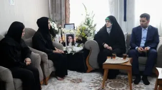 دیدار دختر پزشکیان با خانواده الهه حسین‌نژاد/فیلم