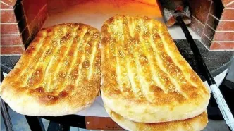 نان آزاد در مشهد گران شد