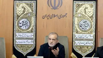 پزشکیان: عبور از جنگ ۱۲ روزه و نیل به ساحل امن و آرامش جز با حمایت و هدایت مقام معظم رهبری امکان‌پذیر نبود