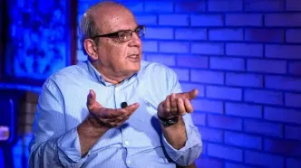 انتقاد تند عباس عبدی از دخالت‌ مجلسی‌ها در عزل و نصب‌ها؛ سکوت دولت جایز نیست