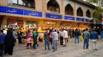 همتی: مردم دوست دارند از نظام حمایت کنند، ولی زندگی روزمره هم باید بگذرد/ ویدئو