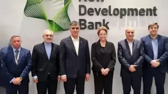 دیدار رئیس‌کل بانک مرکزی ایران با رئیس بانک توسعه نوین بریکس در شانگهای