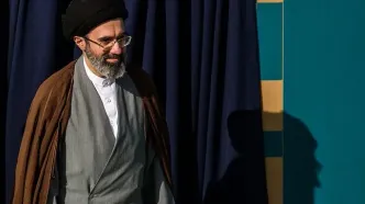 حضور فرزند رهبر انقلاب در مراسم تشییع پیکر شهدای اقتدار