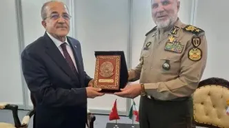فرمانده ارتش با وزیر دفاع ترکیه دیدار کرد