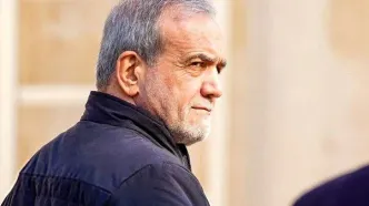حضور پزشکیان در اجتماع مردمی-دانشجویی علیه جنایات آمریکا