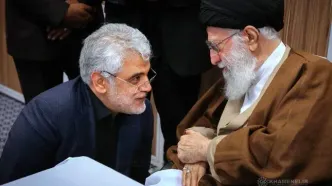 تصویری از گفت‌وگوی شهید دکتر محمدمهدی طهرانچی با رهبر معظم انقلاب