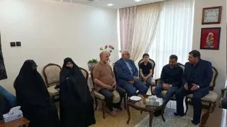 دیدار دستیار رهبری انقلاب با خانواده سپهبد شهید غلامعلی رشید