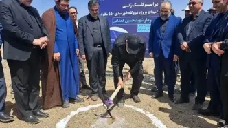 عملیات اجرایی ۲ نیروگاه خورشیدی در ساوه