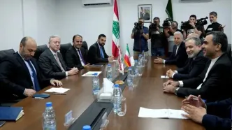 نحوه دست دادن وزیر خارجه لبنان به عراقچی+عکس