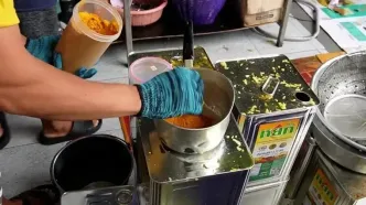 ببینید؛ برش زدن دیدنی دوریان و تهیه چیپس دوریان در تایلند