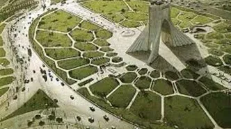 تصاویر توجه‌برانگیز از یک جشن در میدان آزادی
