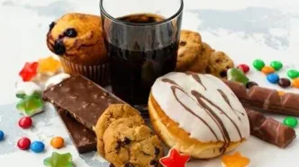 نوشابه مضرتر است یا شکلات؟