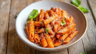 طرز تهیه پاستا گوجه‌ای بدون گوشت و مرغ؛ طعم جدید پاستا