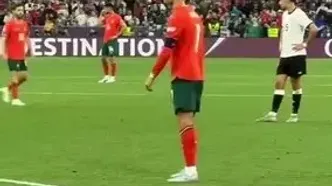 ویدیو: واکنش متفاوت CR7 به شعار مسی توسط هواداران آلمان