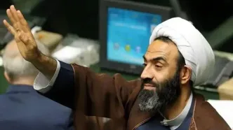 حمله نقدعلی، نماینده رادیکال به باهنر: از خون برادر شهیدت خجالت بکش!