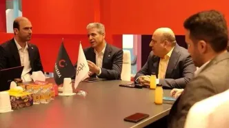 همکاری بلوط و کاریزما در راه‌اندازی سرویس پس‌انداز خودکار طلا