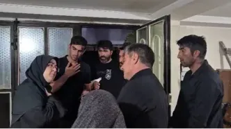 تصاویری از سخنگوی دولت در خانه الهه حسین‌نژاد