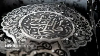 سینه‌زنی طوفانی اردبیلی‌ها در حسینیه معلی شبکه سه / طنین غیرت در شب سوم محرم