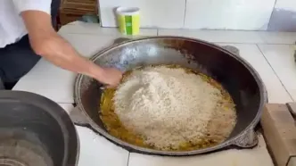 ببینید؛ غذای خیابانی در ازبکستان؛ پخت سمرقند پلو با گوشت بره در تاشکند