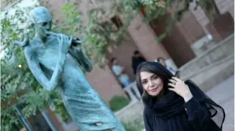 گرد پیری روی صورت این هنرپیشه خاطره انگیز زن هم نشست (عکس)