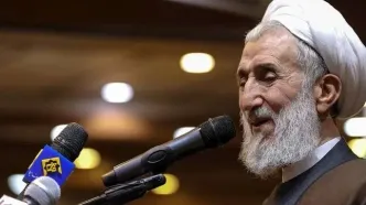 زیدآبادی: آقای صدیقی، یا بی‌نهایت ساده‌اید یا بی‌نهایت زرنگ