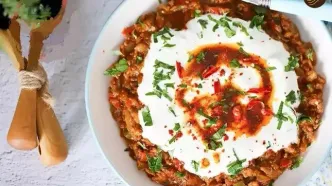 طرز تهیه شاکشوکا؛ خوشمزه‌ترین پیش‌غذای ترکی