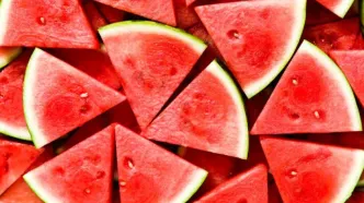 با این خوراکی‌ها به جنگ گرمازدگی بروید