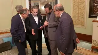 یک منبع مطلع: پیشنهاد مکتوب آمریکا درباره توافق در مذاکرات عمان «خیال‌بافانه و یک‌جانبه» بوده؛ ایران نمی‌تواند آن را مبنایی منصفانه برای سازشی احتمالی در نظر بگیرد