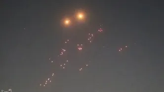 پدافند مرکزی تهران در حال دفاع از آسمان