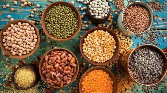 آخرین قیمت حبوبات ۴ تیر ۱۴۰۴ | نخود و لوبیا چند؟ + جدول مقایسه‌ای