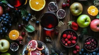 طول عمر بیشتر با رژیم غذایی سرشار از فلاونوئیدها: چای، توت و شکلات تلخ در صدر!