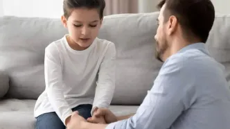 در شرایط جنگ چگونه مراقب سلامت روان کودکانمان باشیم؟