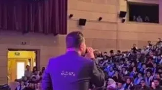 فیلم اجرای محبوب‌ترین آهنگ سیاوش قمیشی که همه را مبهوت کرد!