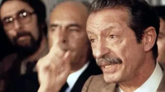 «شاپور بختیار در کنار محمدرضا پهلوی»؛ سال 1357
