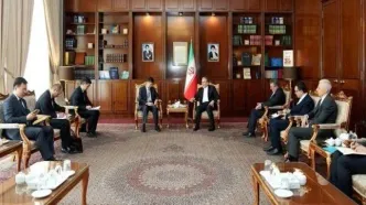 دیدار سفیر جمهوری خلق چین با عراقچی/رایزنی سفیر چین با عراقچی در مورد سفر آینده پزشکیان به پکن