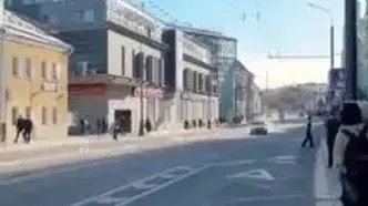 ببینید| وضعیت عجیب حفاظت از پوتین در خیابان‌های مسکو!